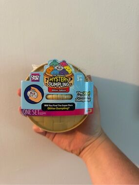 Crazy Fun Mystery Dumpling Glitter Edition Toy - Blue &Gold